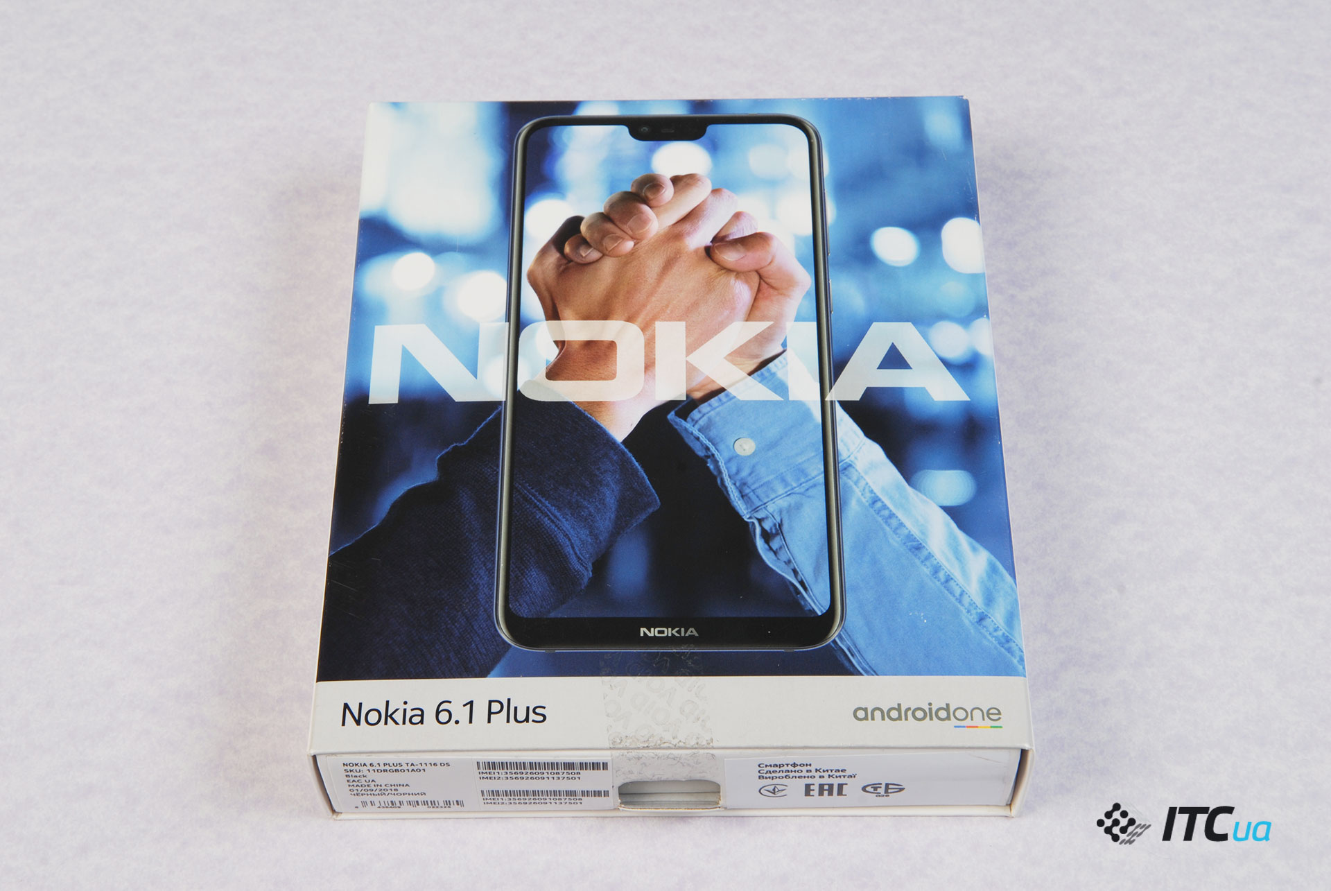 коробка Nokia 6.1 Plus