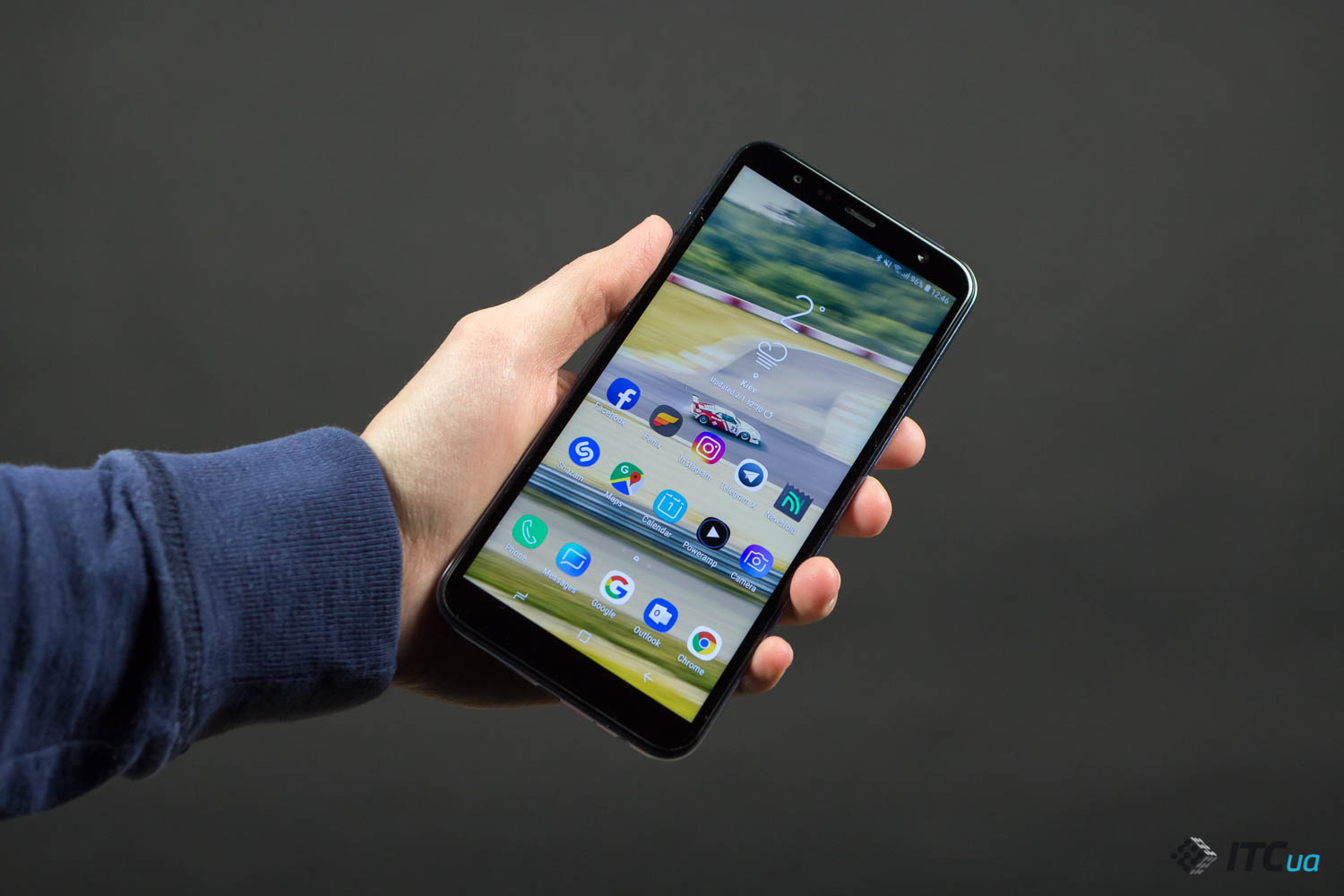 Galaxy J6+ (2018) — обзор смартфона Samsung