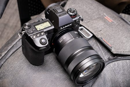 Panasonic анонсировала полнокадровые беззеркальные камеры Lumix S1 и Lumix S1R по цене от $2500