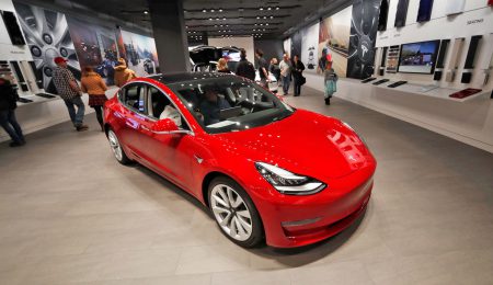 Consumer Reports снова передумала и больше не рекомендует покупать электромобиль Tesla Model 3