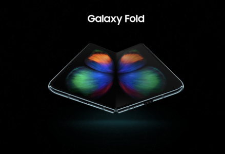 Складывающийся смартфон с гибким экраном Samsung Galaxy Fold красуется на первых официальных изображениях перед сегодняшним анонсом