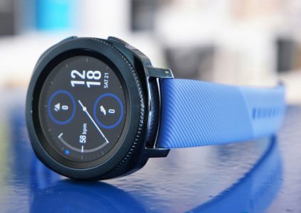 Умные часы Samsung Galaxy Watch Active получат уменьшенный дисплей, менее ёмкую батарею и лишатся поворотного безеля