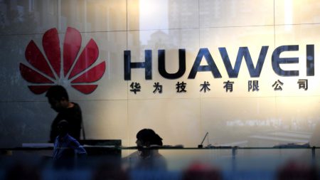 «Вы — шпионы и лицемеры»: исполнительный генеральный директор Huawei объяснил причину конфликта компании с правительством США