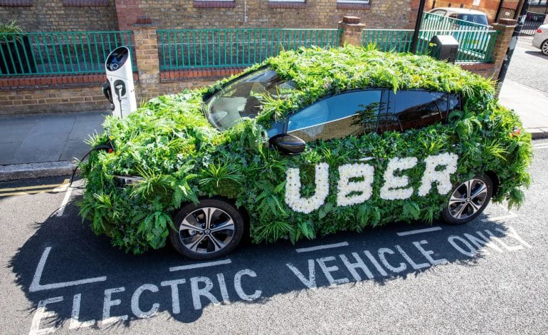 В Киеве собираются запустить сервис UberGREEN, в котором будут работать исключительно электромобили (Renault Zoe и, скорее всего, Nissan Leaf)
