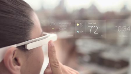 Появились первые фото второго поколения очков Google Glass Enterprise Edition с портом USB-C