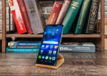 Смартфоны Honor 20 и Honor 20 Pro, которые выступят более доступными альтернативами флагманским Huawei P30 и P30 Pro, представят 21 мая