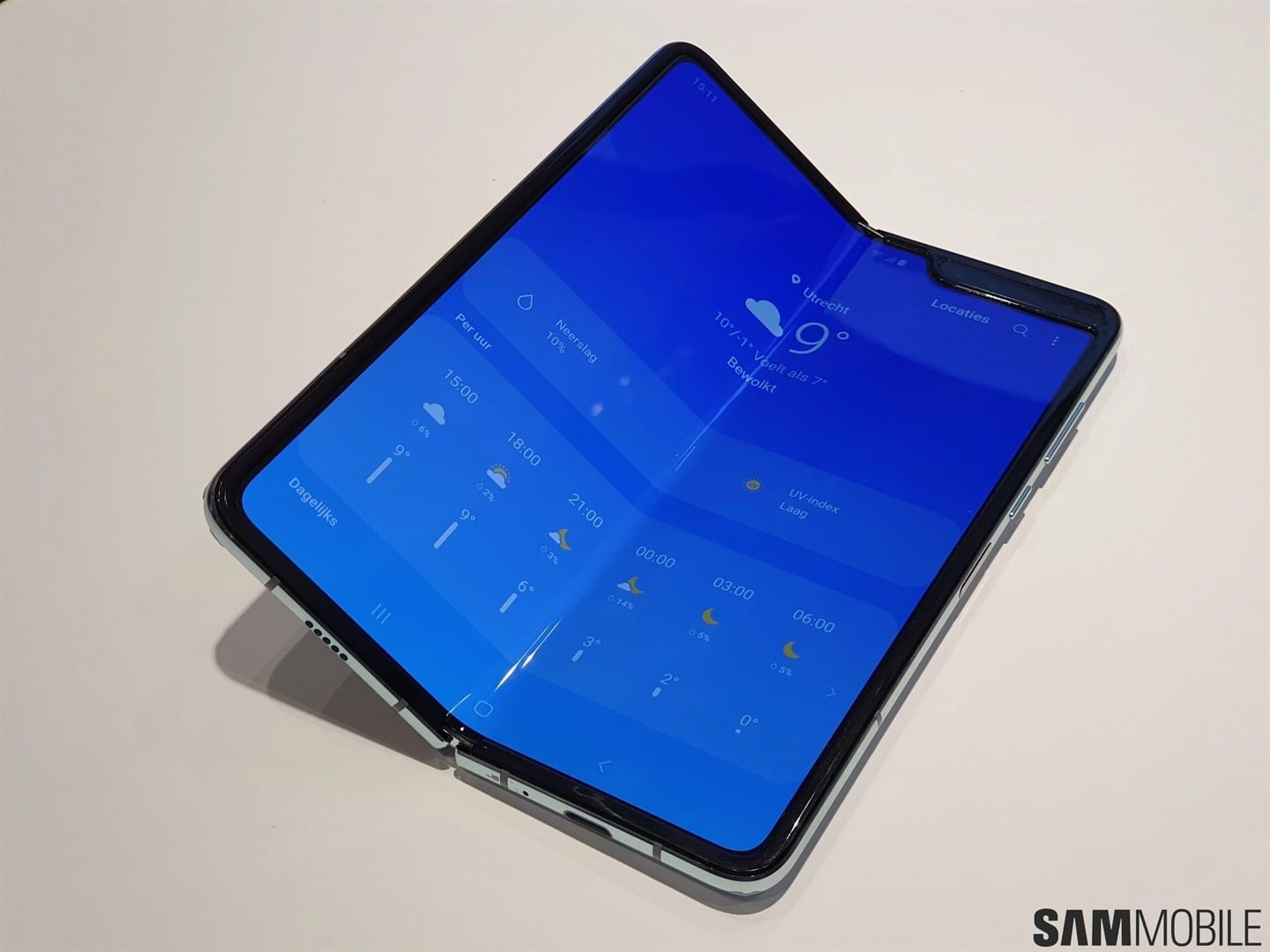 Самсунг большой экран раскладной. Samsung раскладушка планшет самсунг. Планшет складной самсунг галакси. Самсунг складной смартфон 2023. Складной планшет Samsung Fold.