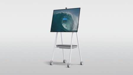 Огромный моноблок Microsoft Surface Hub 2S с 50-дюймовым дисплеем поступит в продажу этим летом по цене $9 000, а в 2020 году выйдет 85-дюймовый вариант