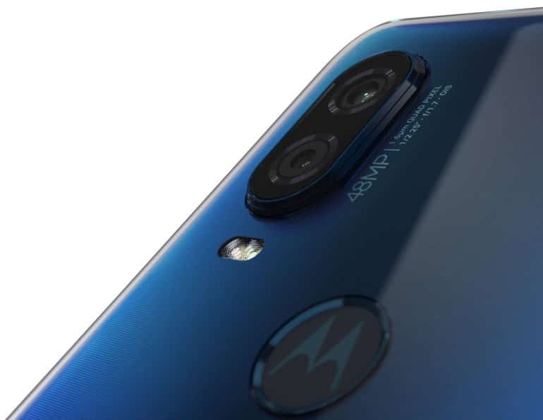 Смартфон Motorola One Vision получил дисплей с отверстием и соотношением сторон 21:9