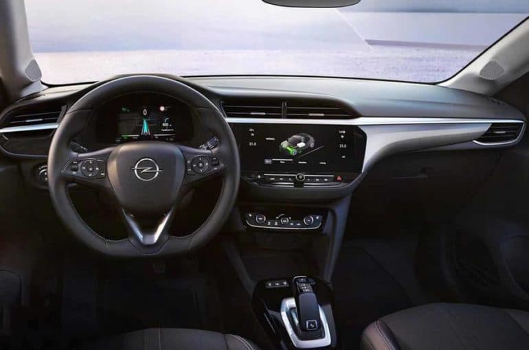 Официальные изображения электромобиля Opel eCorsa попали в сеть за месяц до анонса, скорее всего он получит мощность 100 кВт и батарею на 50 кВтч