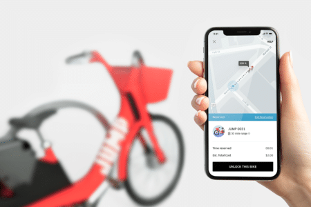 Uber задумалась о запуске в Киеве проката электрических велосипедов и самокатов