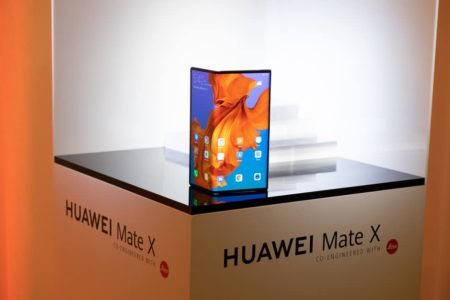 Старт продаж складного смартфона Huawei Mate X перенесён на сентябрь