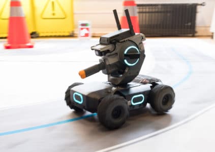 DJI создала робот-танк RoboMaster S1 стоимостью $500 для обучения детей программированию