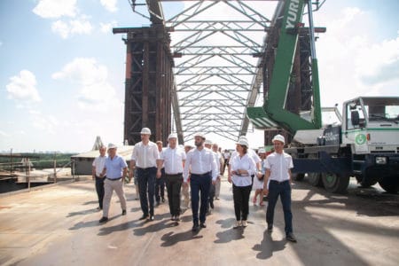 Виталий Кличко посетил строительство Подольско-Воскресенского моста и пообещал открыть автомобильное сообщение через него уже в конце следующего года