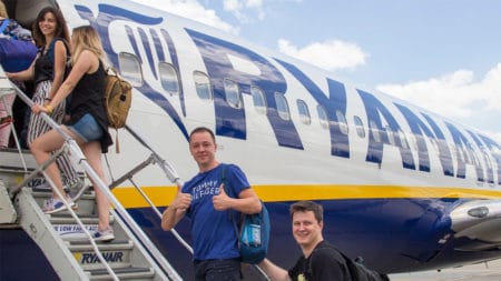 Ryanair выполнил первый рейс в Харьков, а завтра начнет летать в Одессу