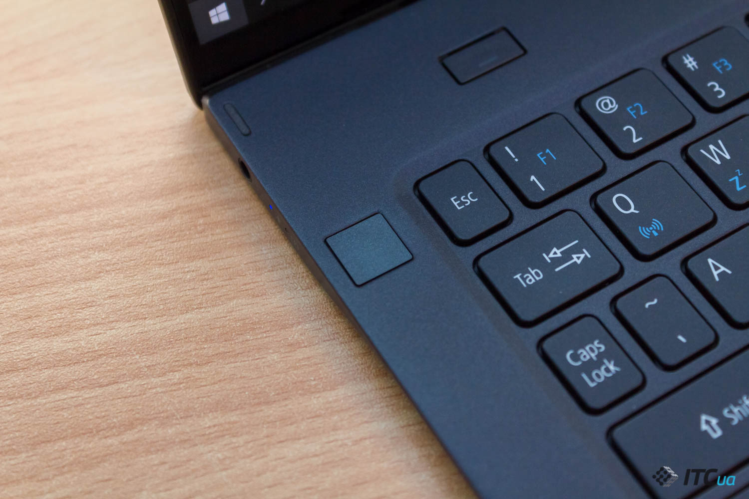 Swift 7 — обзор очень легкого и тонкого ноутбука Acer