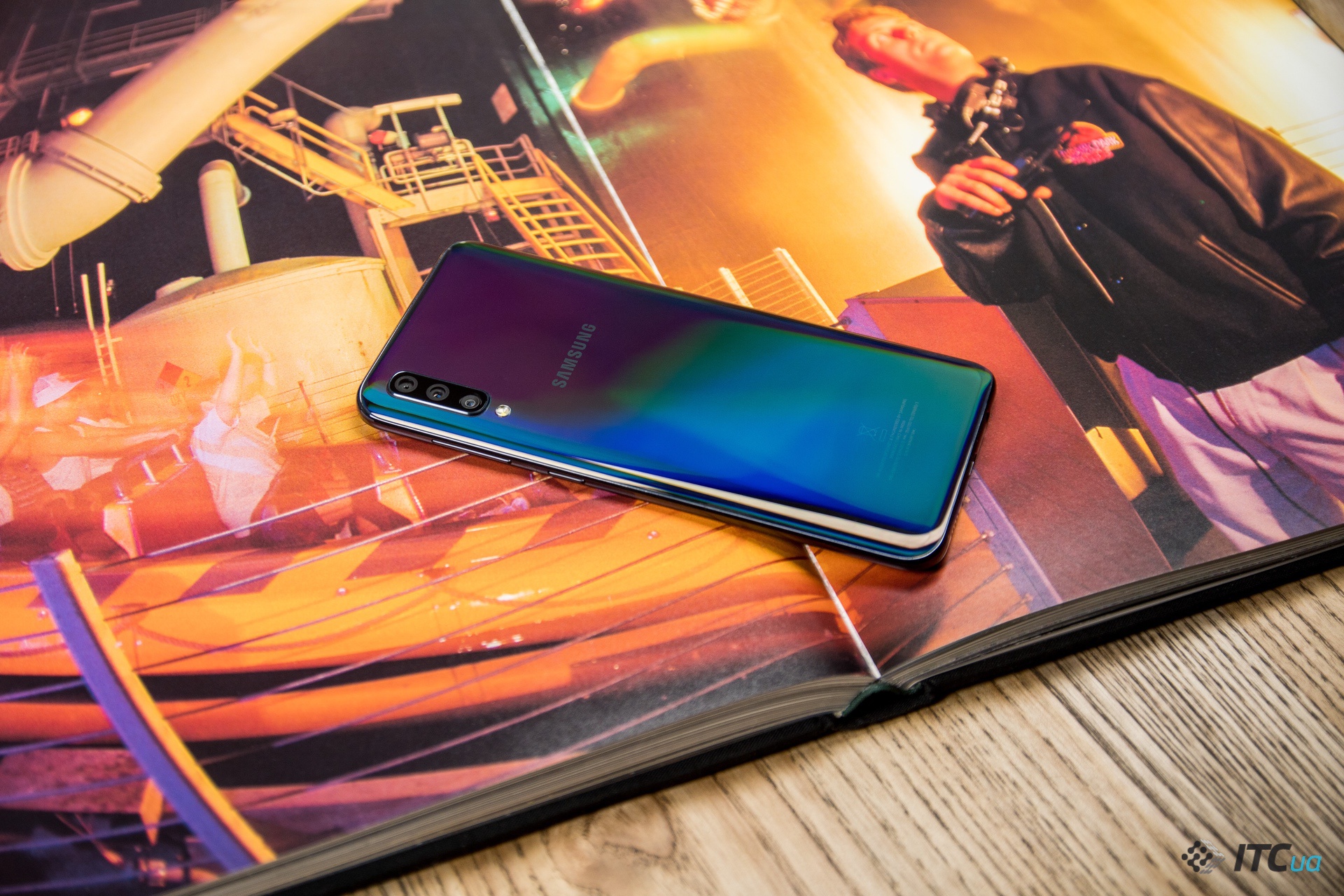 Опыт использования Samsung Galaxy A50:  Super AMOLED дисплей в продвинутом среднем уровне