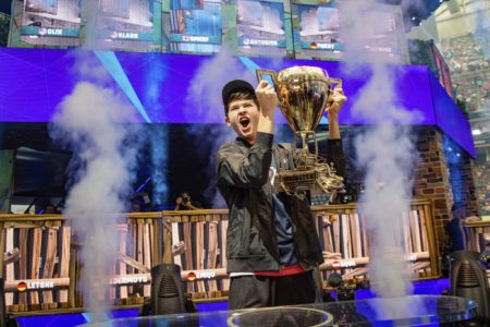 Fortnite World Cup выиграл 16-летний подросток Кайл «Bugha» Гирсдорф, он получил $3 млн призовых