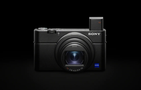Анонсирована компактная камера премиум-класса Sony RX100 VII с продвинутыми функциями для влогеров