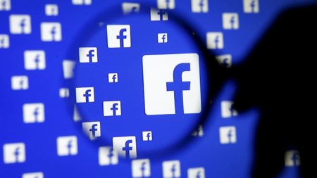 Bloomberg: у Facebook есть инструмент для отслеживания дезинформации о социальной сети