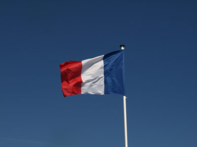 Франция приняла спорный закон о дополнительном налоге на крупные IT-компании