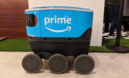 Робокурьеры Amazon Scout начинают работу в калифорнийском городе Ирвайн