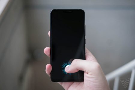 Минг-Чи Куо: Apple iPhone получит сканер отпечатков пальцев под дисплеем в 2021 году