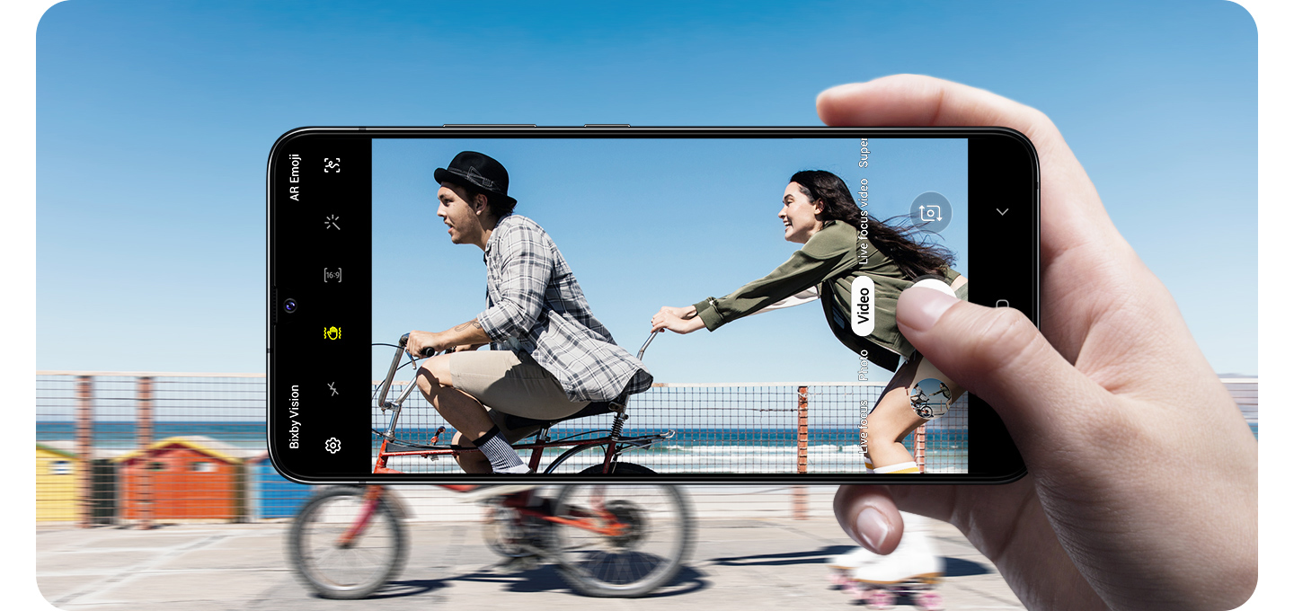 Смартфон Samsung Galaxy A90 5G представлен официально: SoC Snapdragon 855, экран 6,7", тройная 48-Мп камера и батарея 4500 мА•ч с быстрой 25-Вт зарядкой