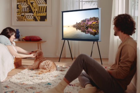 The Frame и The Serif: как телевизоры Samsung становятся частью интерьера