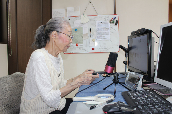 89-летняя японка завела канал на YouTube, на котором выкладывает свои летсплеи