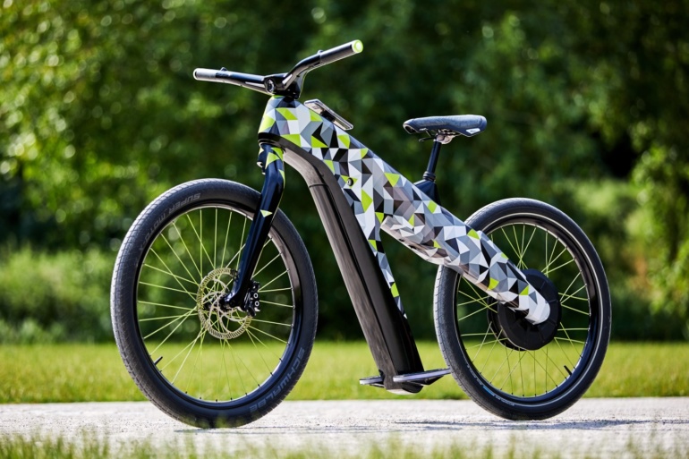 Skoda разработала электрический велосипед без традиционных педалей
