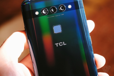TCL готовит смартфон Plex с улучшенными камерами и дисплеем, а также модели в складном корпусе и с поддержкой 5G