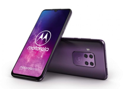 Представлен смартфон Motorola One Zoom: 6,4″ экран OLED, 48-Мп квадрокамера (3-кратный оптический зум и OIS на двух модулях), чистый Android и аккумулятор на 4000 мА·ч, но цена 400 евро