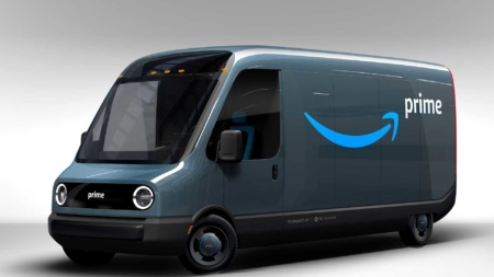 Amazon заказала у Rivian 100 тыс. электрических фургонов для доставки заказов и обещает к 2030 году стать на 100% «зеленой» компанией