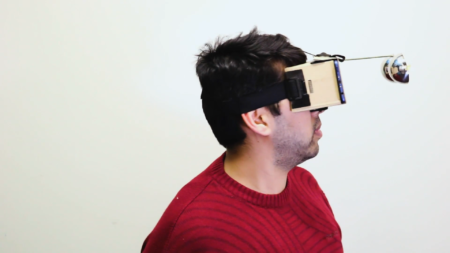 Американские инженеры разработали недорогую систему захвата движений для VR-гарнитур начального уровня, состоящую из двух зеркальных полусфер