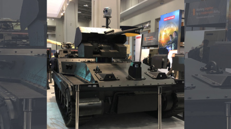 С заботой об экологии и безопасности солдат: BAE Systems показала прототип гибридного робота-танка