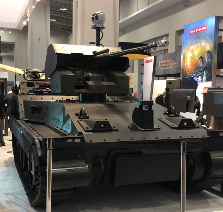 С заботой об экологии и безопасности солдат: BAE Systems показала прототип гибридного робота-танка