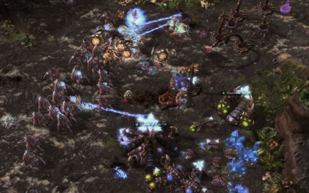 ИИ AlphaStar от DeepMind смог победить 99,8% игроков-людей в StarCraft II, достигнув уровня гроссмейстера