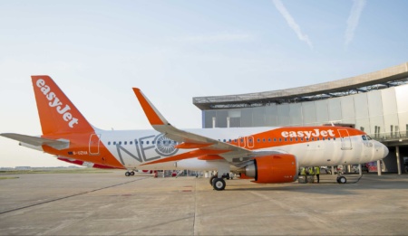 Британский лоукостер EasyJet стал первой в мире углеродно-нейтральной авиакомпанией
