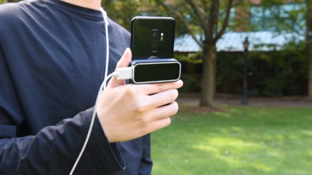 Американские инженеры разработали портативную систему на основе смартфона, позволяющую взаимодействовать с дополненной реальностью напрямую при помощи рук