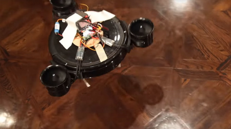 Американский инженер-энтузиаст превратил робопылесос в дрон