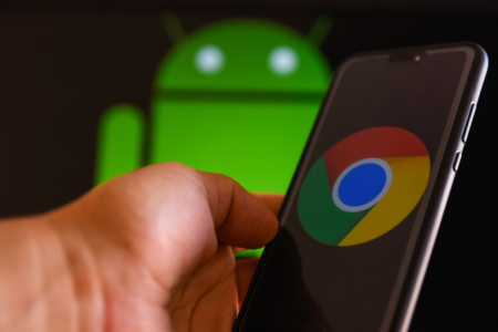 Google приостановила распространение новой версии Chrome 79 для Android, которая «стирает» данные сторонних приложений