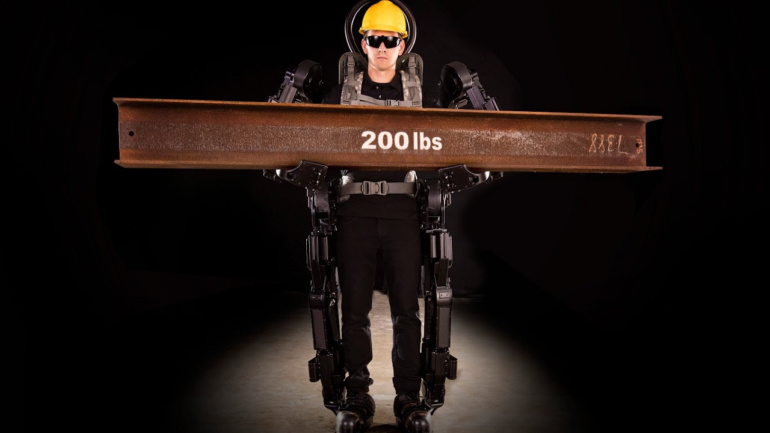 Sarcos Robotics представила серийный экзоскелет Guardian XO, предназначенный для помощи в подъеме тяжелых грузов. Его смогут арендовать все желающие по цене $100 000/год