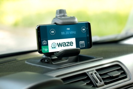 «Укравтодор» объявил о сотрудничестве с Waze — и пообещал оперативно реагировать на жалобы автомобилистов