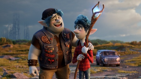 Новый трейлер мультфильма Onward / «Вперед» от Disney/Pixar с мантикорой-поваром, кентавром-полицейским и мусорными единорогами