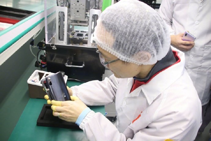 В Китае заработал новый завод Xiaomi по производству флагманских смартфонов