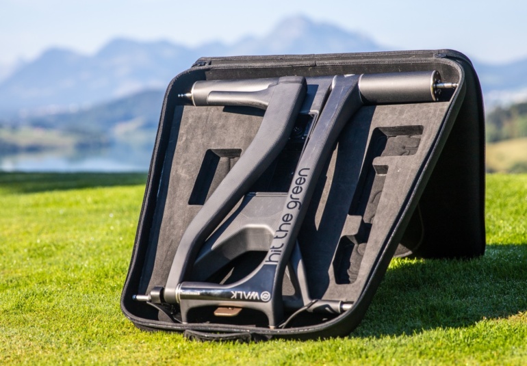 Швейцарский стартап разработал самоходную тележку для гольфа, способную двигаться в соответствии со скоростью пользователя