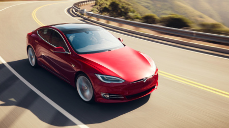Илон Маск: И моргнуть не успеете, как запас хода Tesla Model S достигнет 400 миль (640 км)
