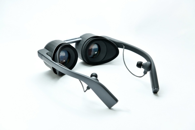 Panasonic представила прототип собственных VR-очков с необычным дизайном