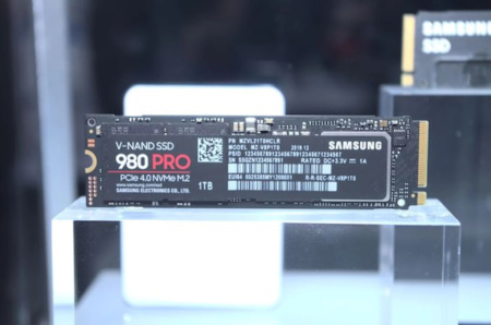 Samsung анонсировала высокоскоростной PCIe 4.0 SSD и портативный накопитель со сканером отпечатков пальцев
